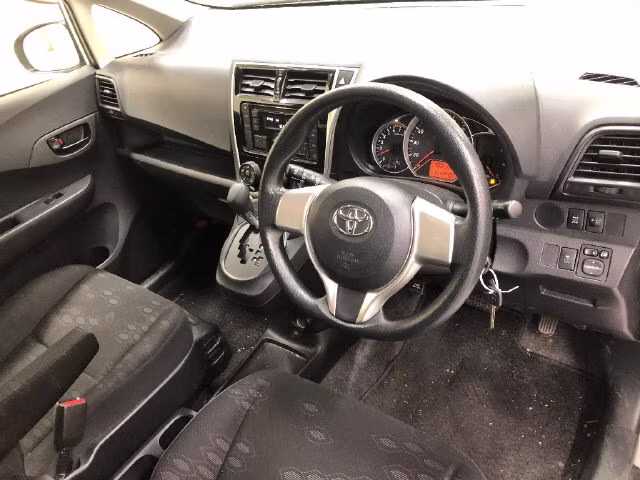 TOYOTA RACTIS