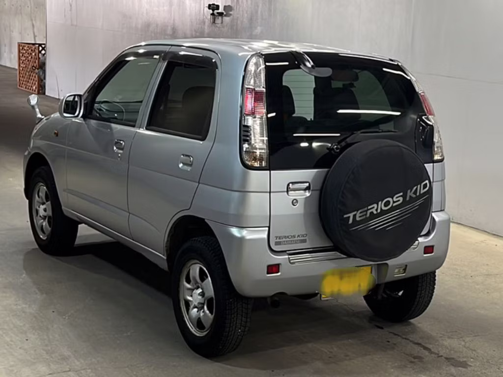 DAIHATSU TERIOS KID