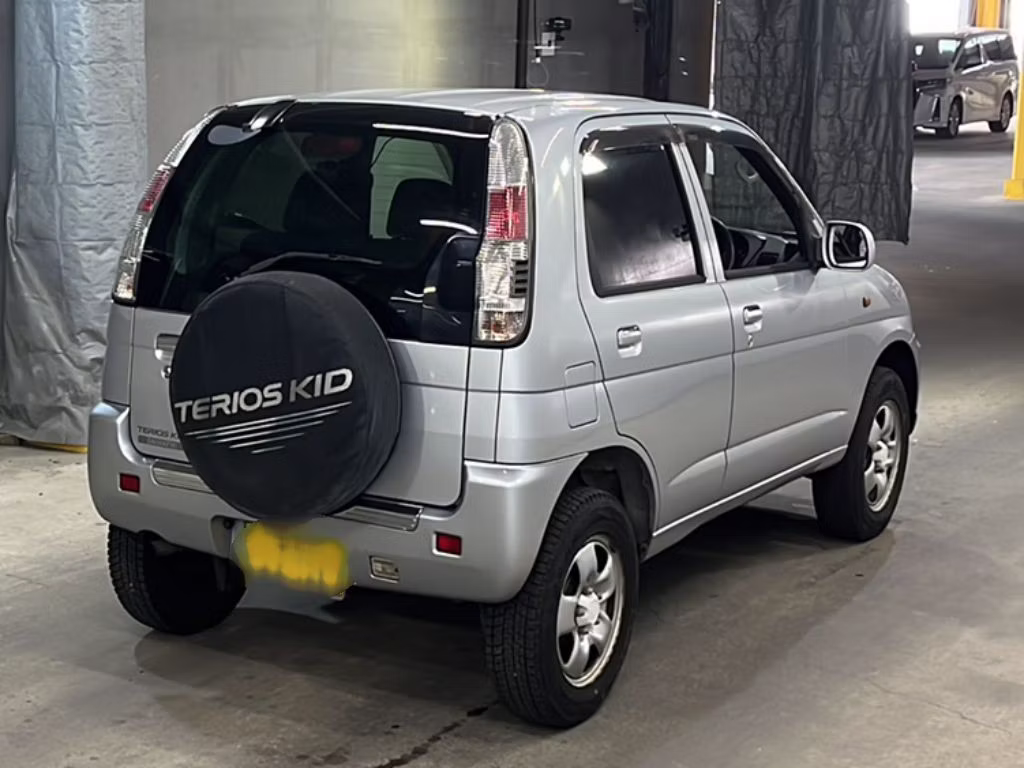 DAIHATSU TERIOS KID