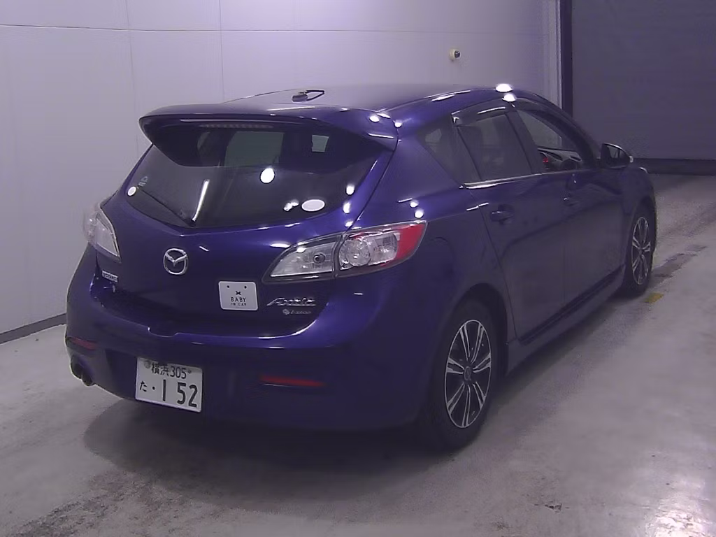 MAZDA AXELA