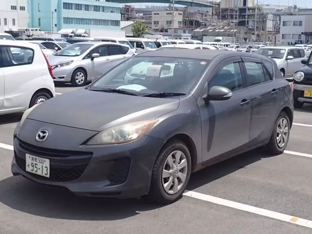 MAZDA AXELA