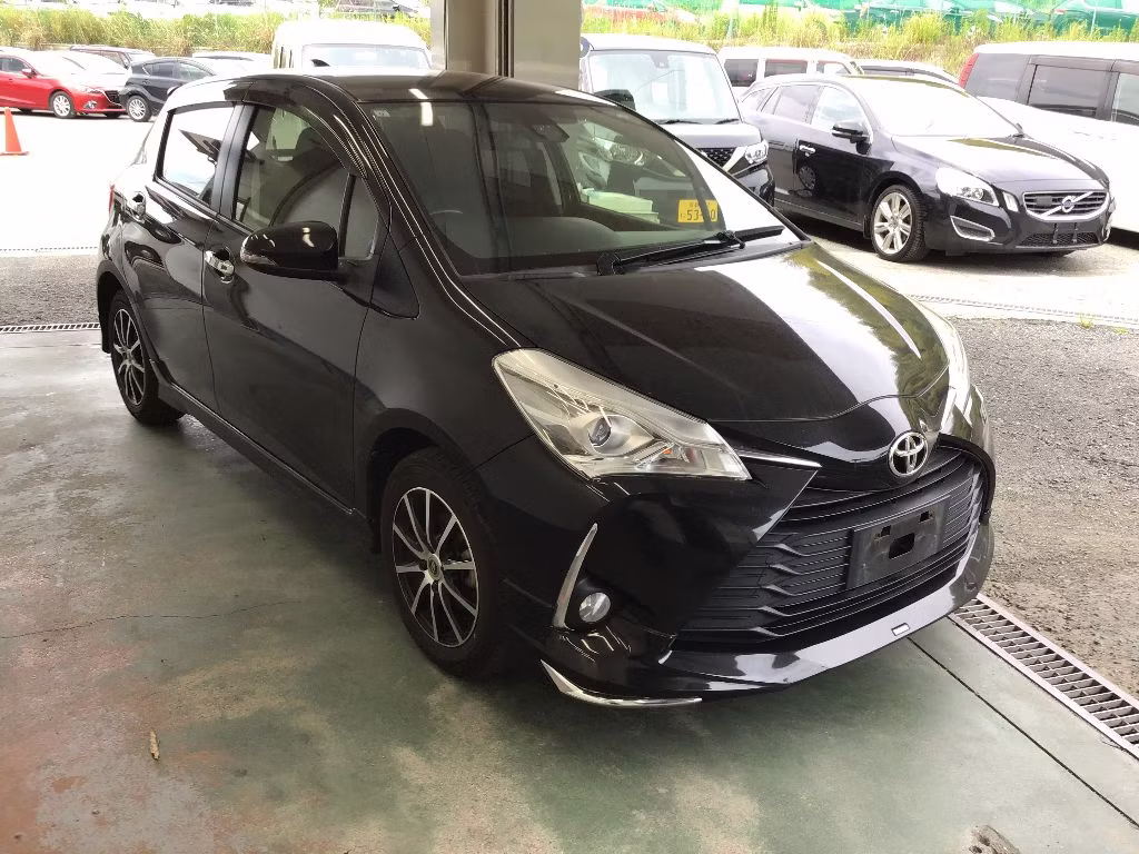 TOYOTA VITZ