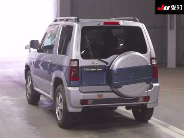 MITSUBISHI PAJERO MINI