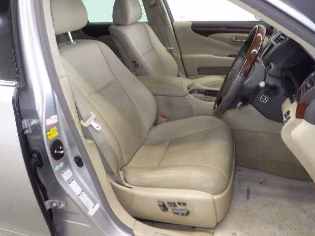 LEXUS LS600H
