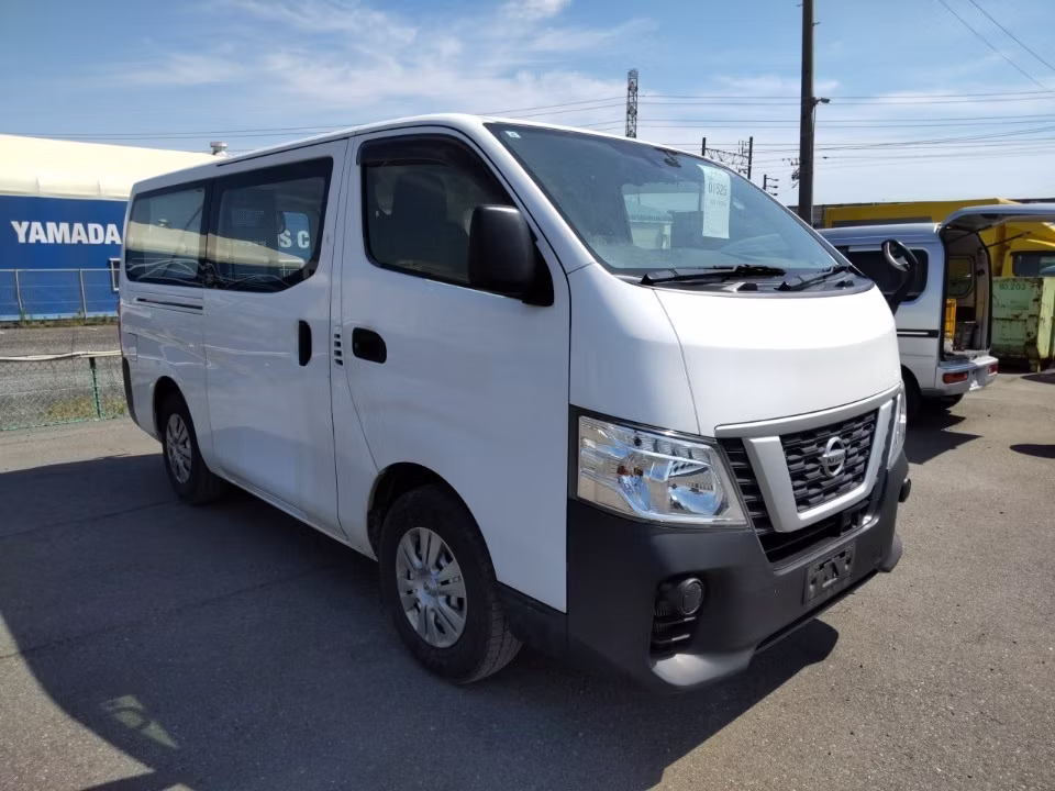 NISSAN NV350 CARAVAN