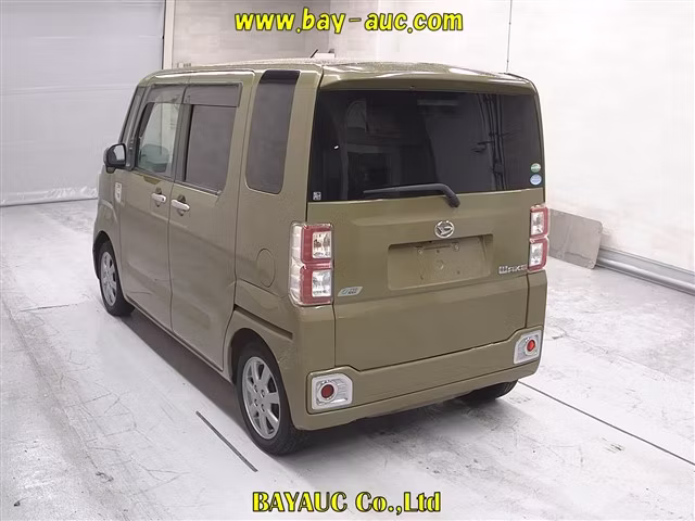 DAIHATSU WAKE