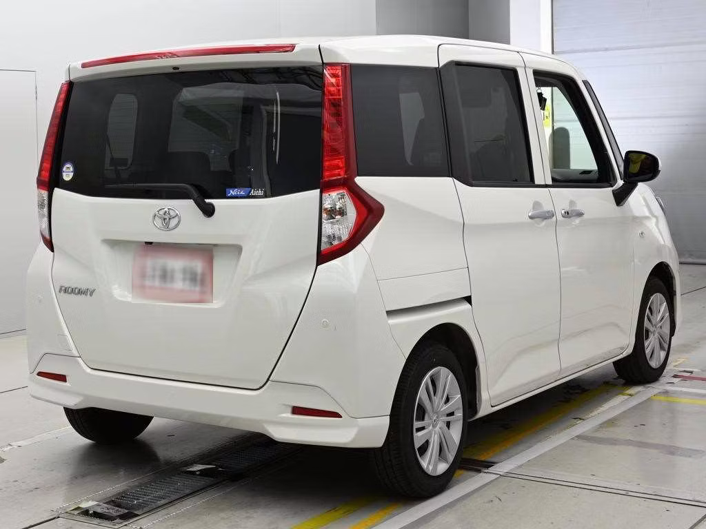 TOYOTA ROOMY