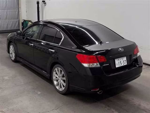 SUBARU LEGACY B4
