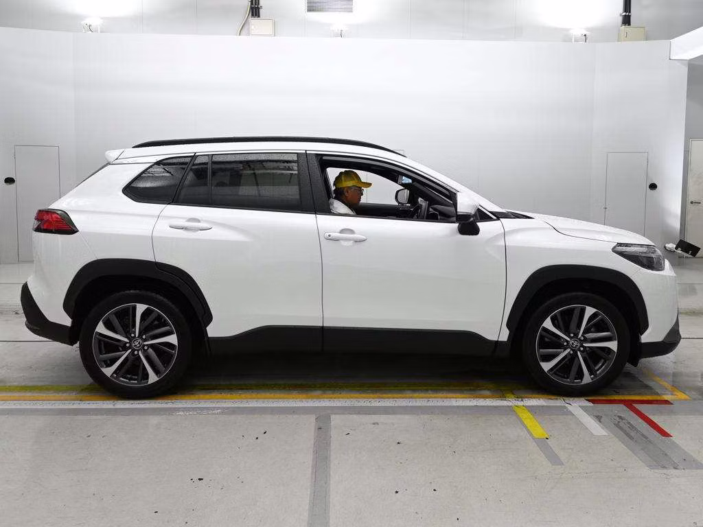 TOYOTA COROLLA CROSS