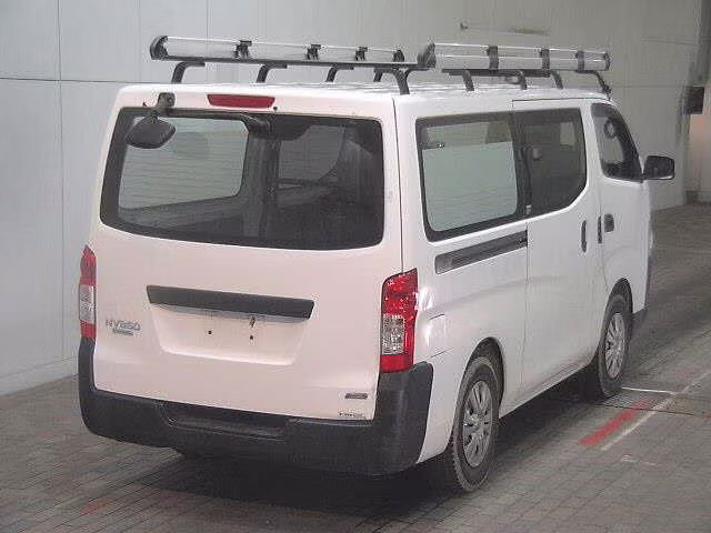 NISSAN NV350 CARAVAN