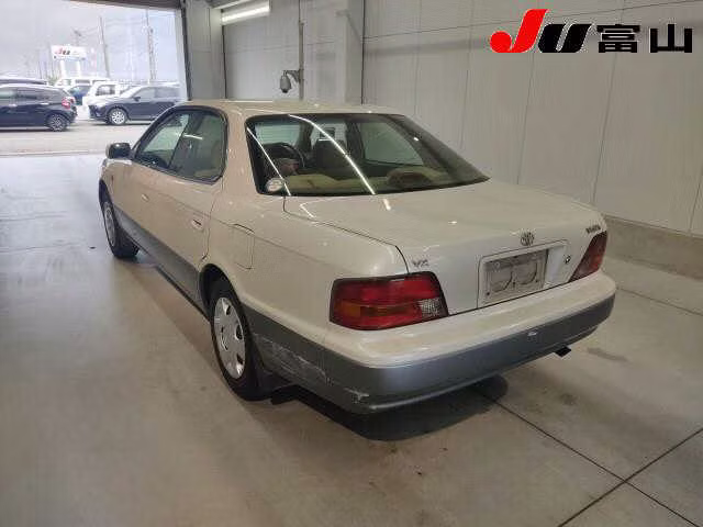 TOYOTA VISTA