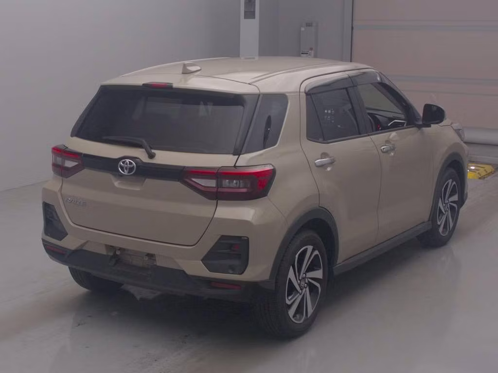 TOYOTA RAIZE