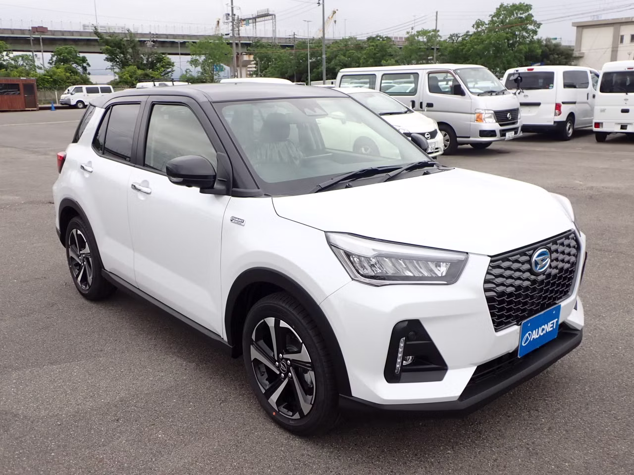 DAIHATSU ROCKY