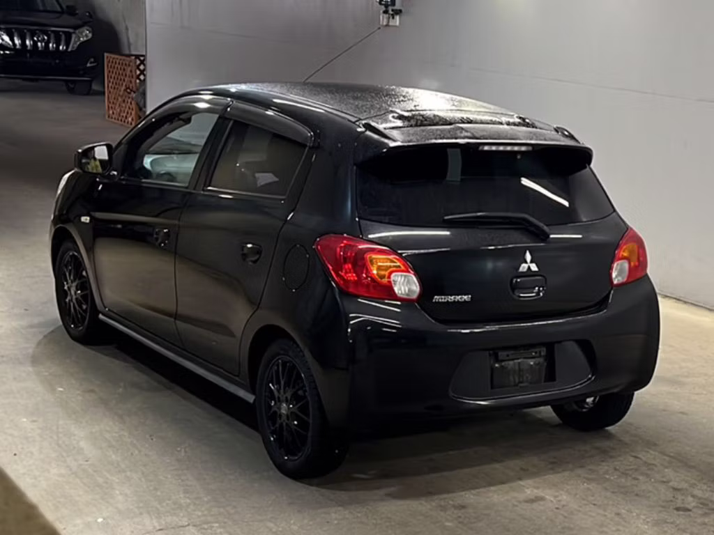 MITSUBISHI MIRAGE