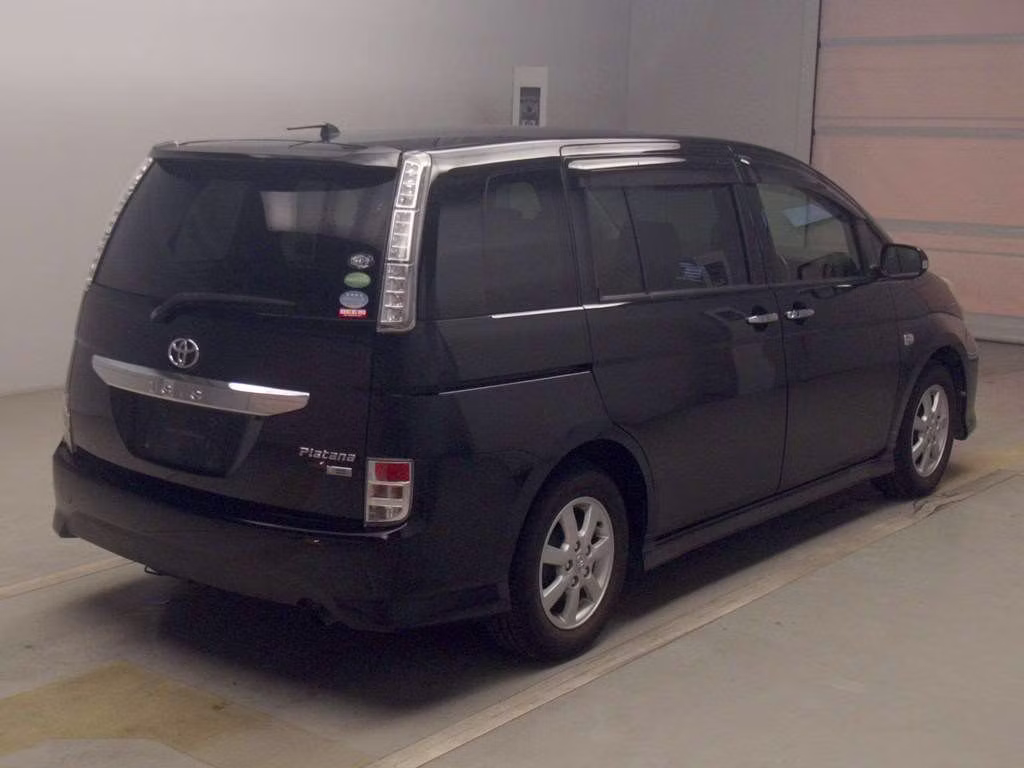 TOYOTA ISIS