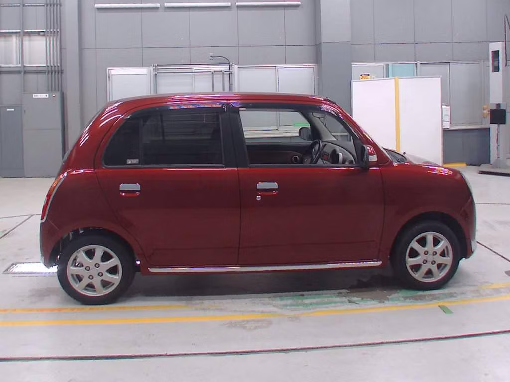 DAIHATSU MIRA GINO