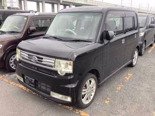 DAIHATSU MOVE CONTE