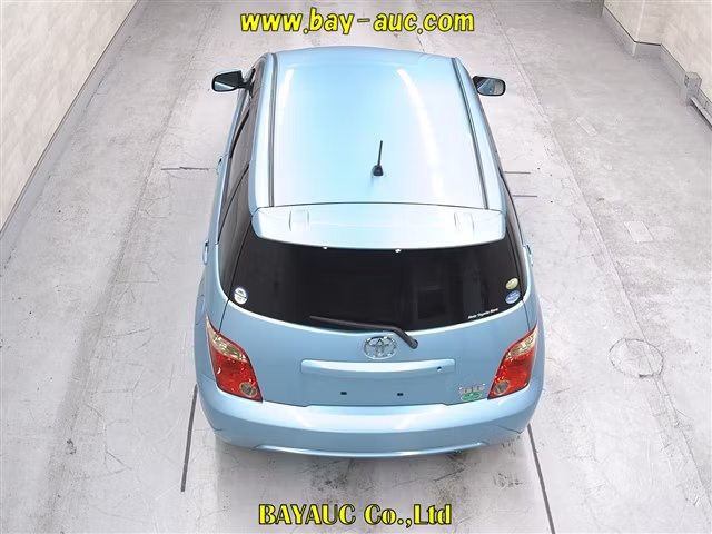 TOYOTA IST