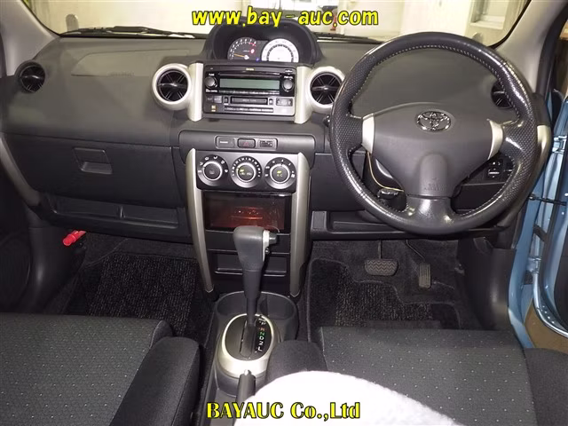 TOYOTA IST