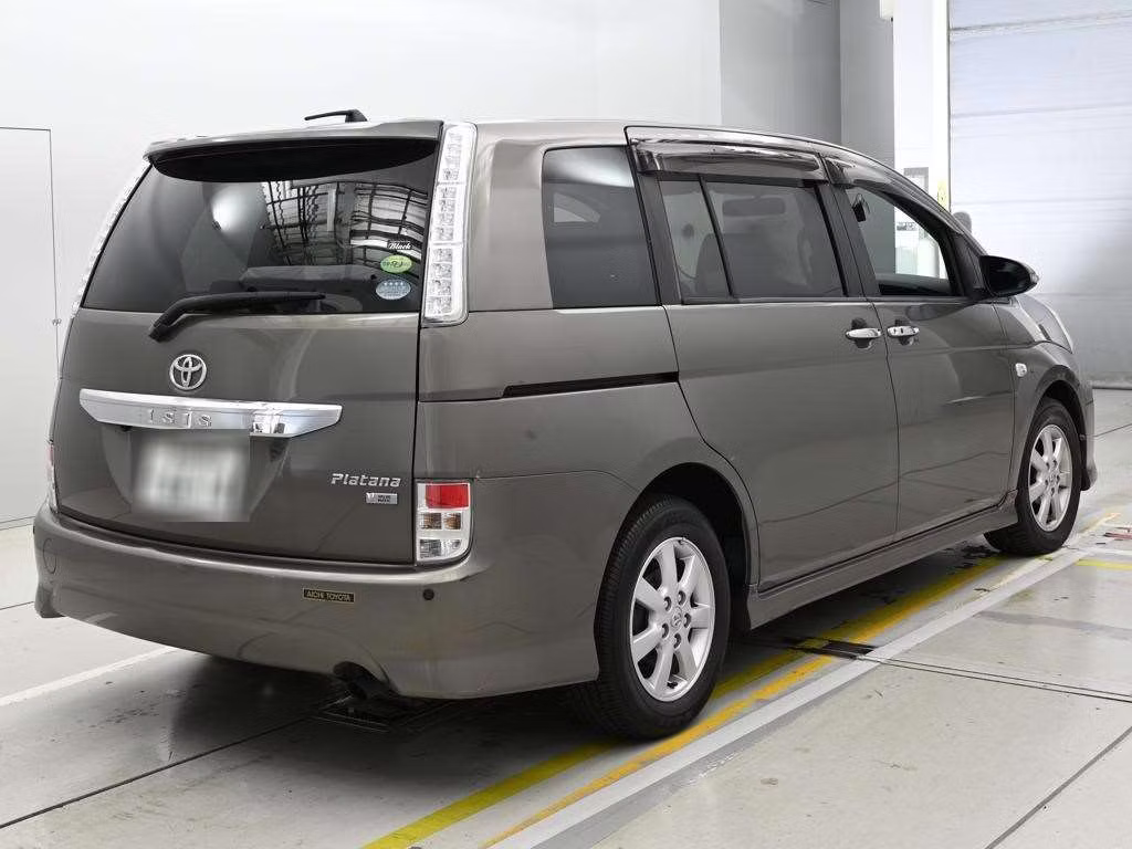 TOYOTA ISIS