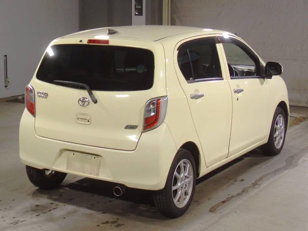 TOYOTA PIXIS EPOCH