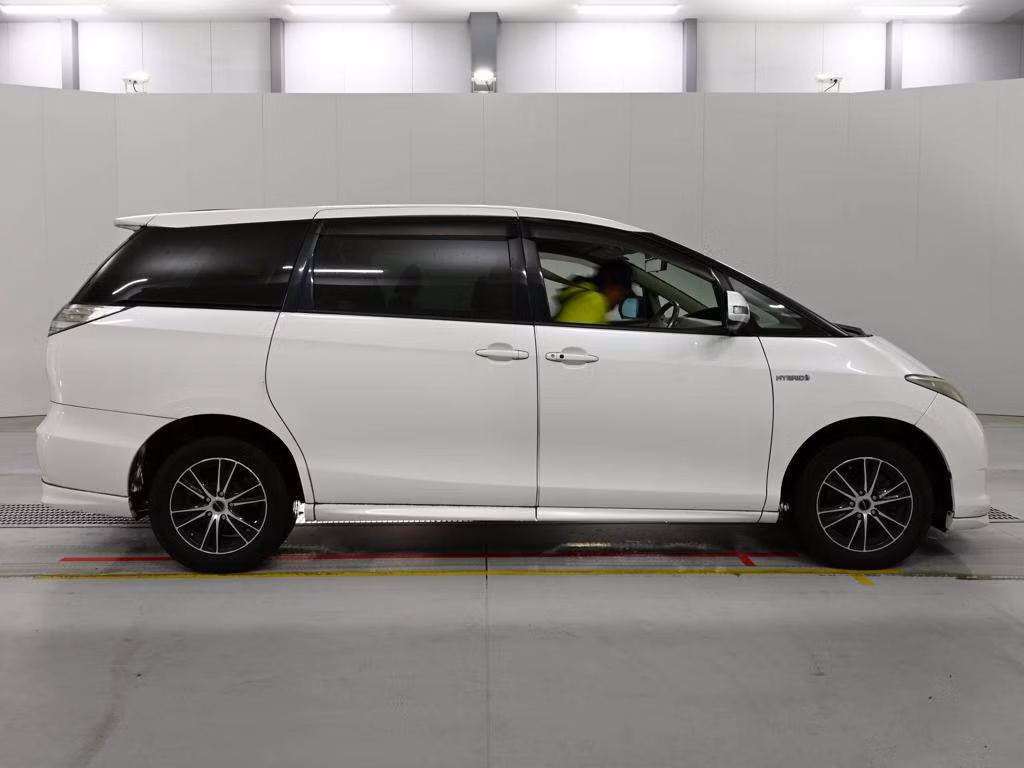 TOYOTA ESTIMA