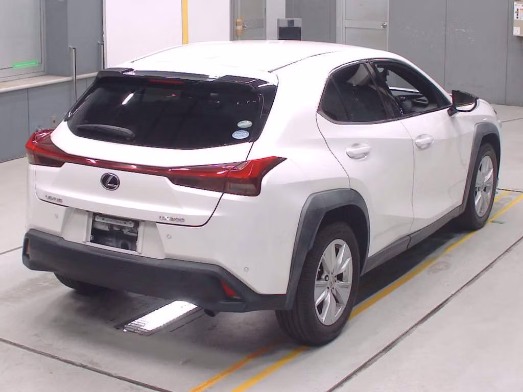 LEXUS UX200