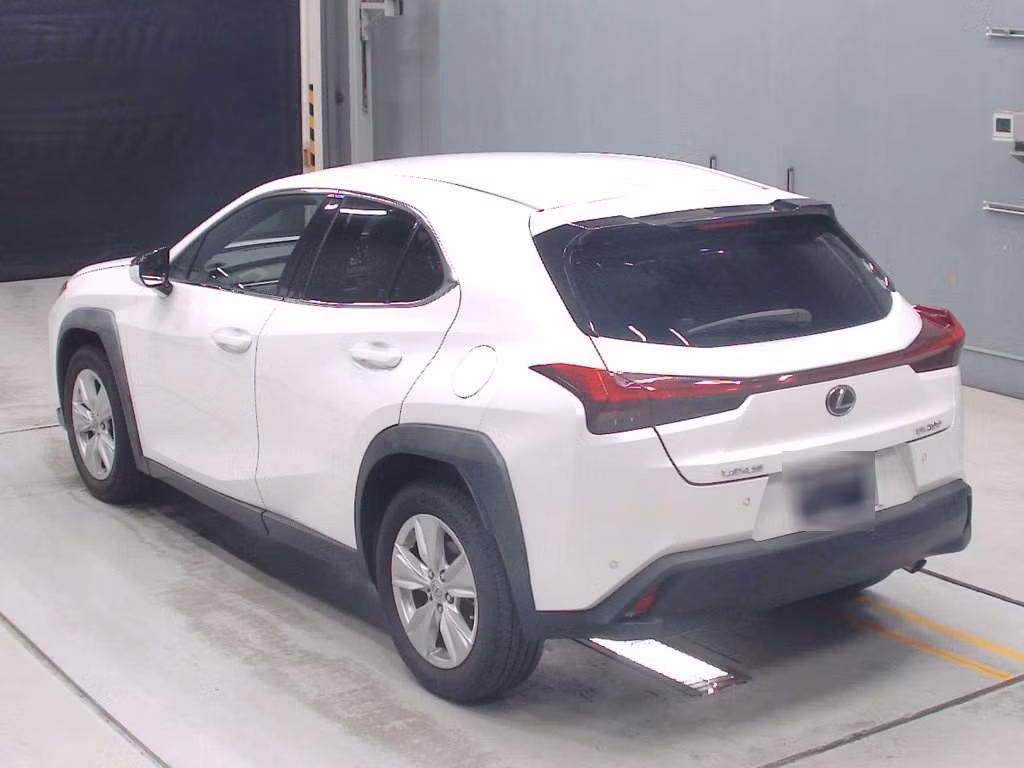 LEXUS UX200
