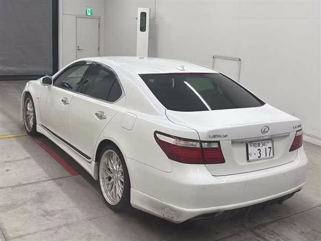LEXUS LS460