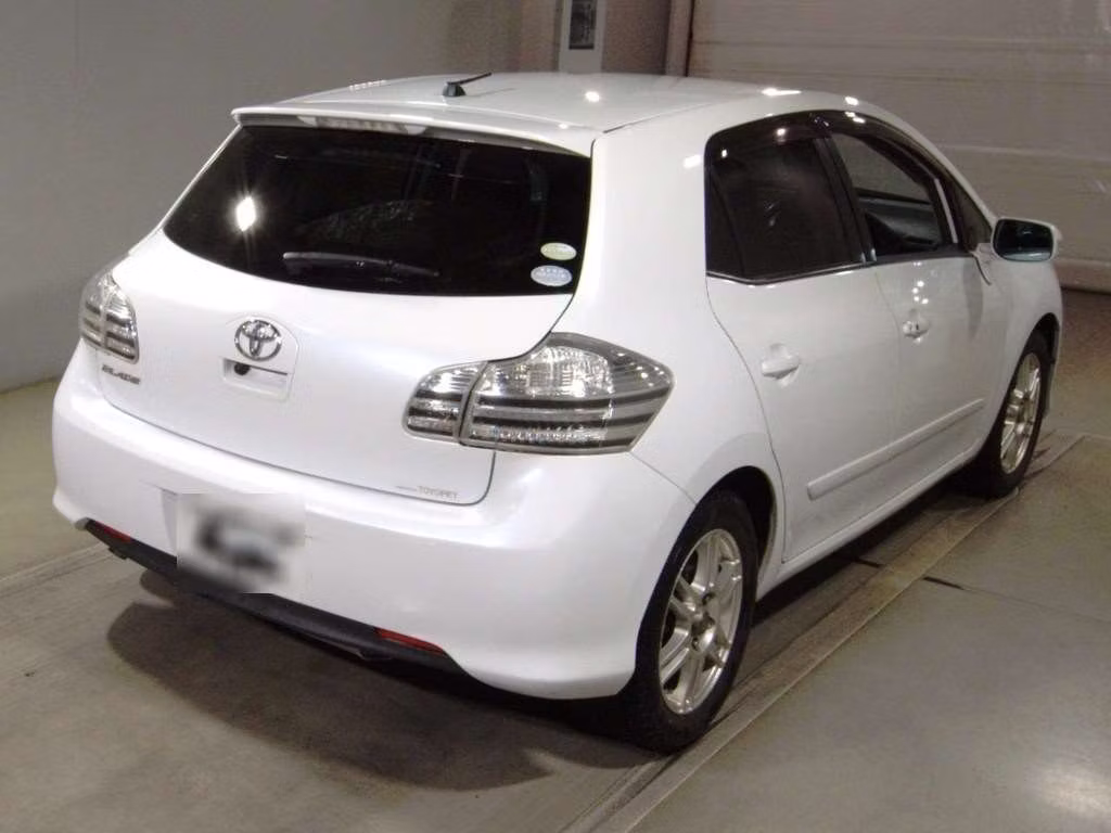TOYOTA BLADE