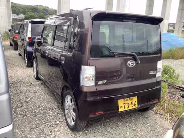 DAIHATSU MOVE CONTE