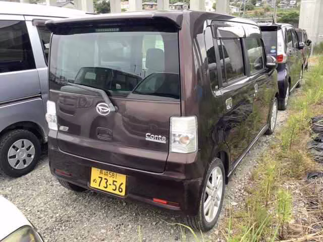 DAIHATSU MOVE CONTE