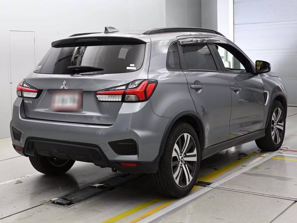 MITSUBISHI RVR