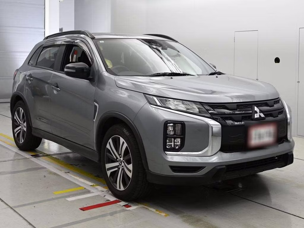 MITSUBISHI RVR