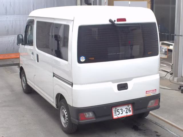 TOYOTA PIXIS VAN