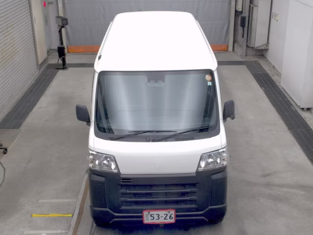 TOYOTA PIXIS VAN