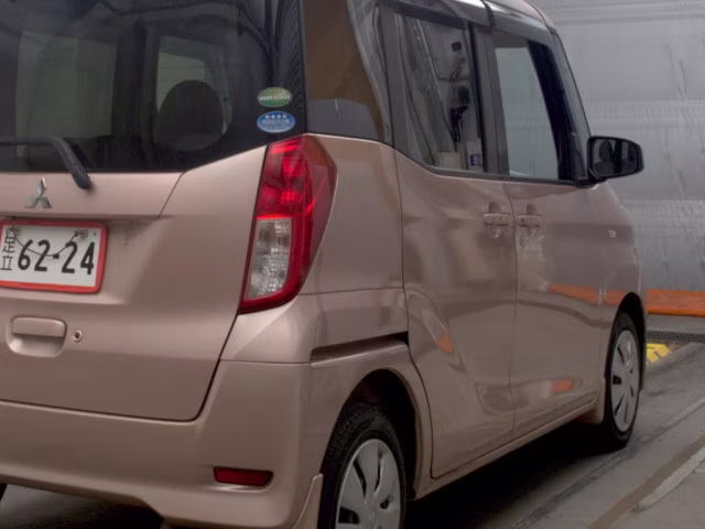 MITSUBISHI EK SPACE