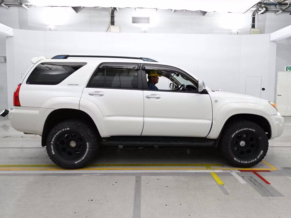 TOYOTA HILUX SURF