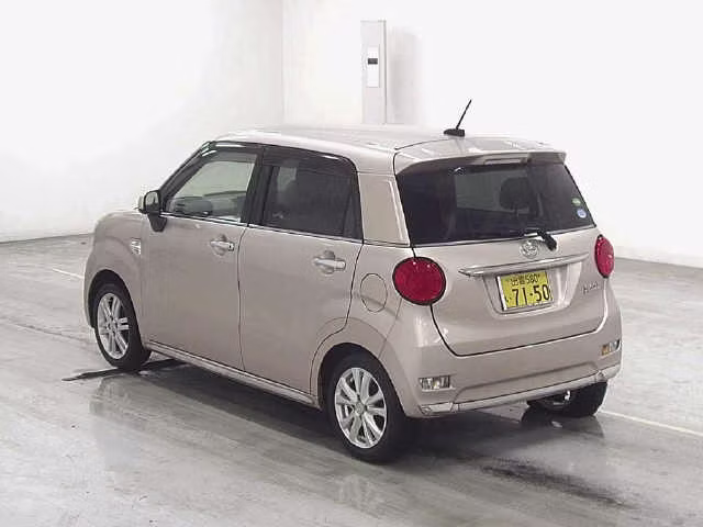 DAIHATSU CAST