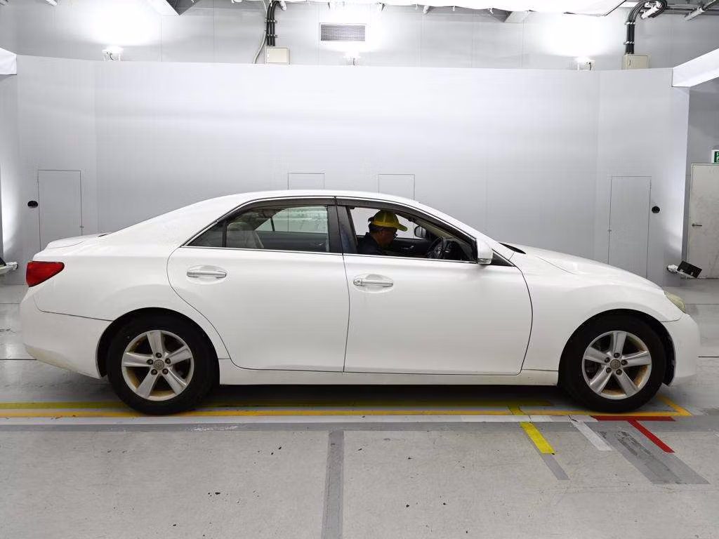TOYOTA MARK X
