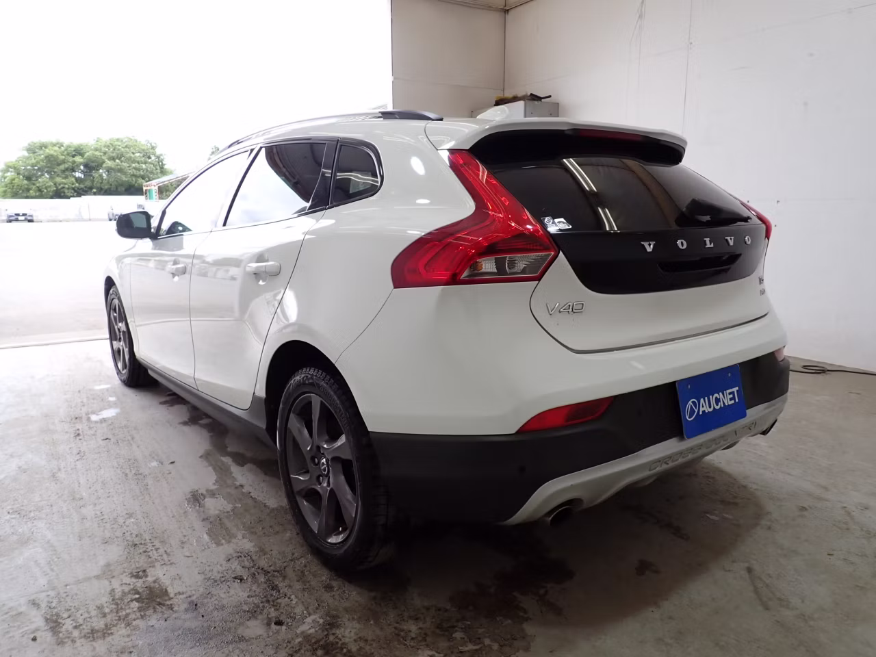 VOLVO V40