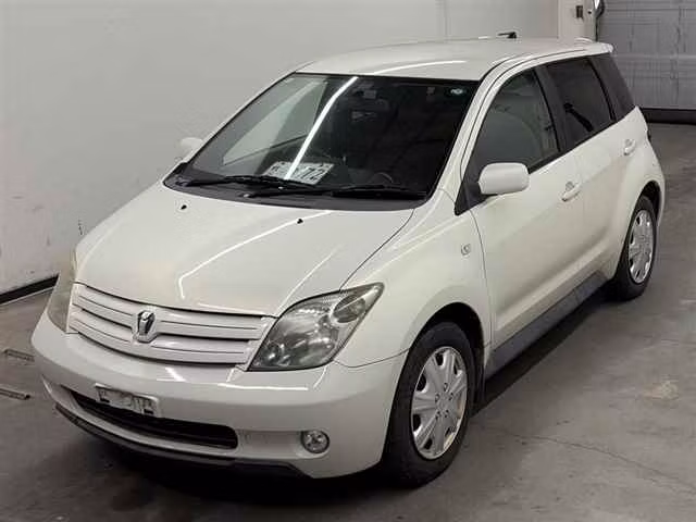 TOYOTA IST