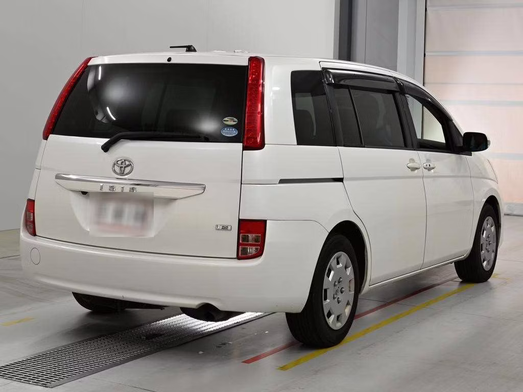 TOYOTA ISIS