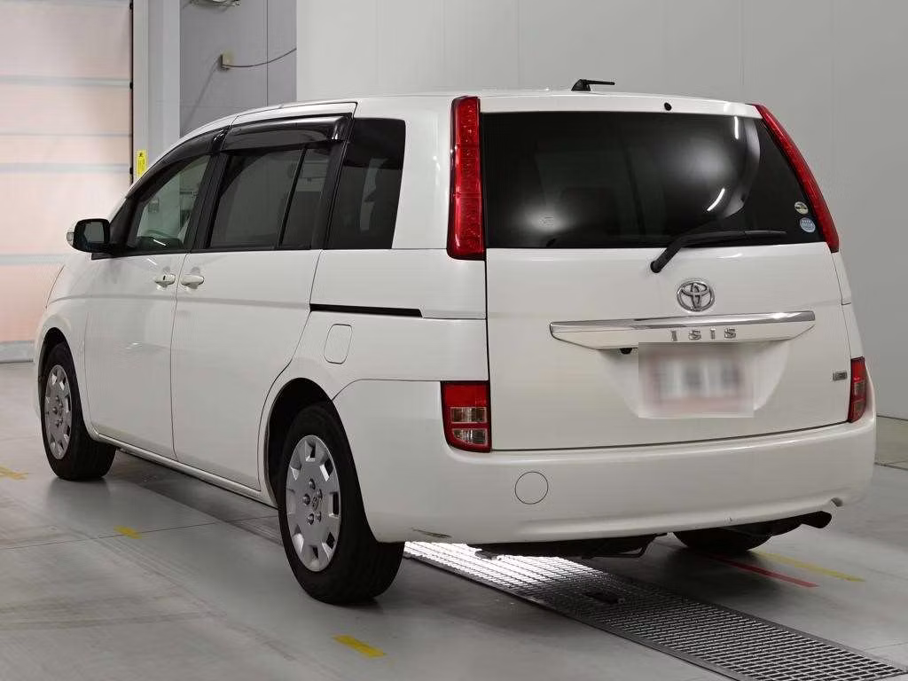 TOYOTA ISIS