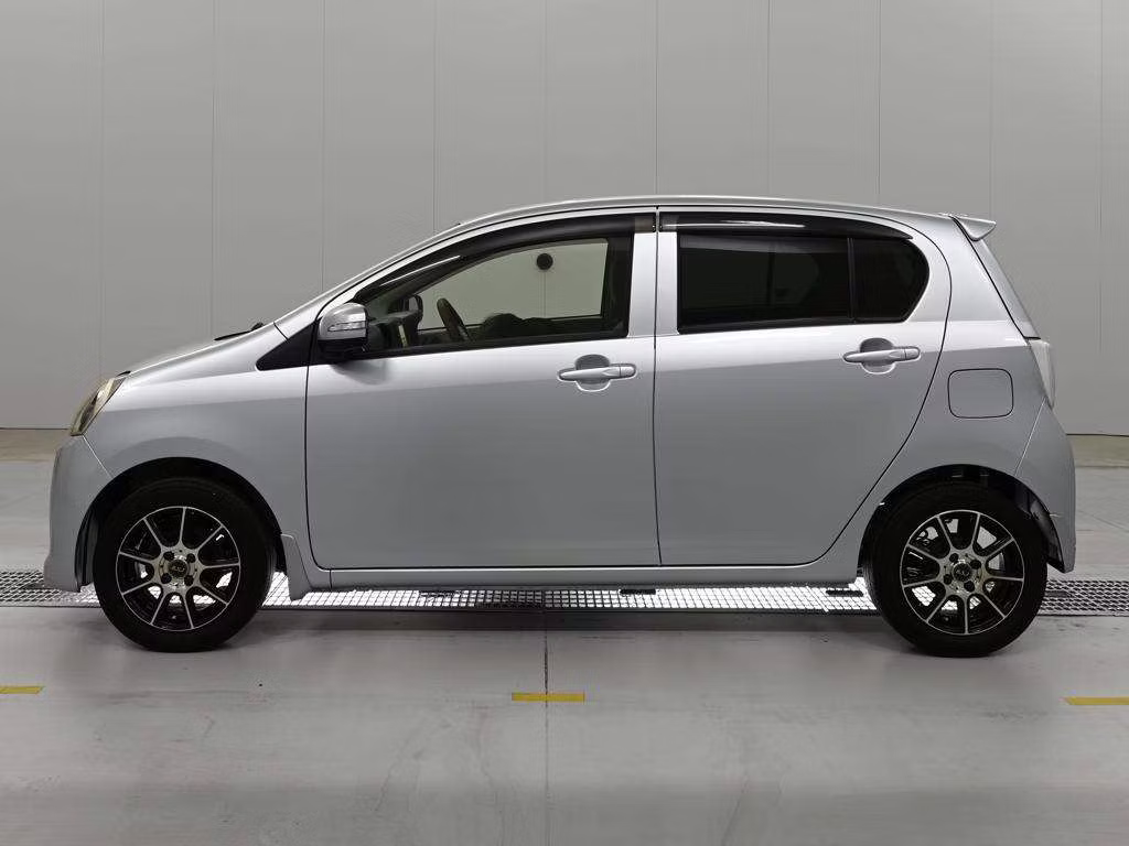 TOYOTA PIXIS EPOCH