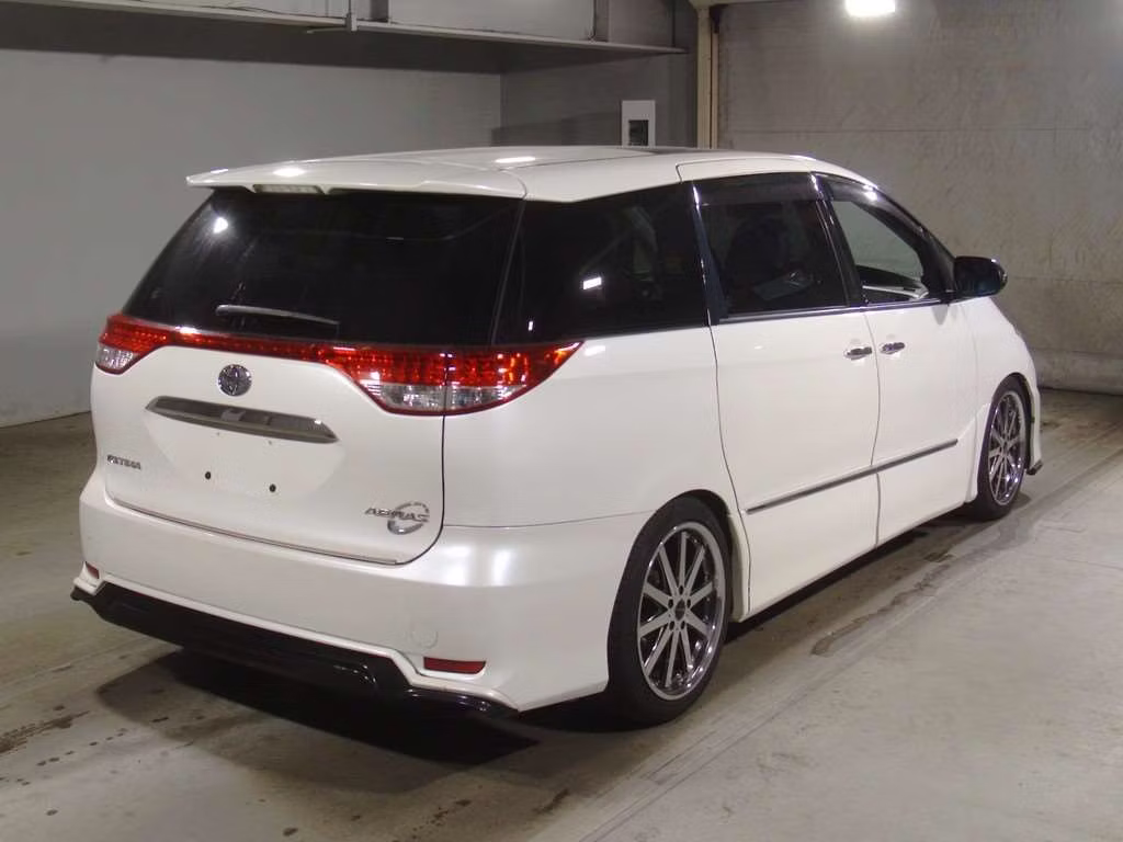 TOYOTA ESTIMA