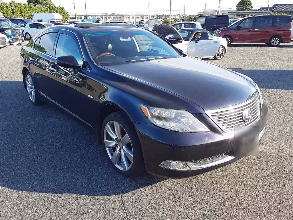 LEXUS LS600H