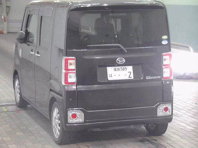 DAIHATSU WAKE