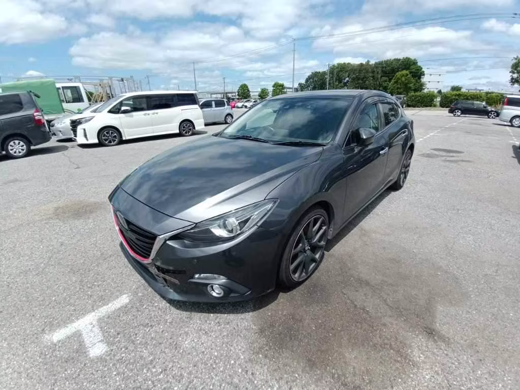 MAZDA AXELA