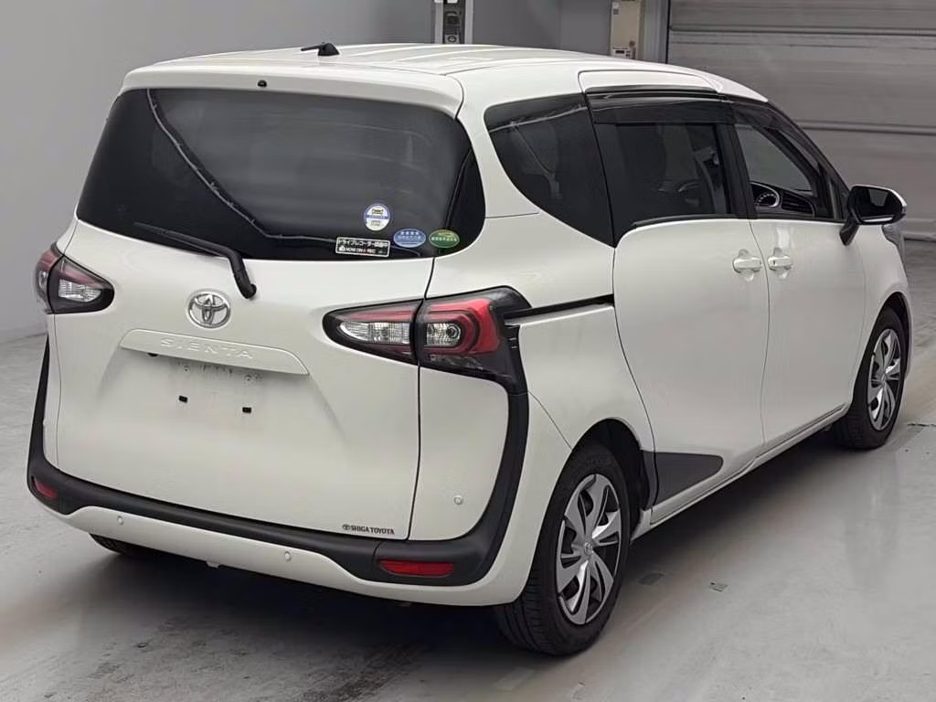 TOYOTA SIENTA